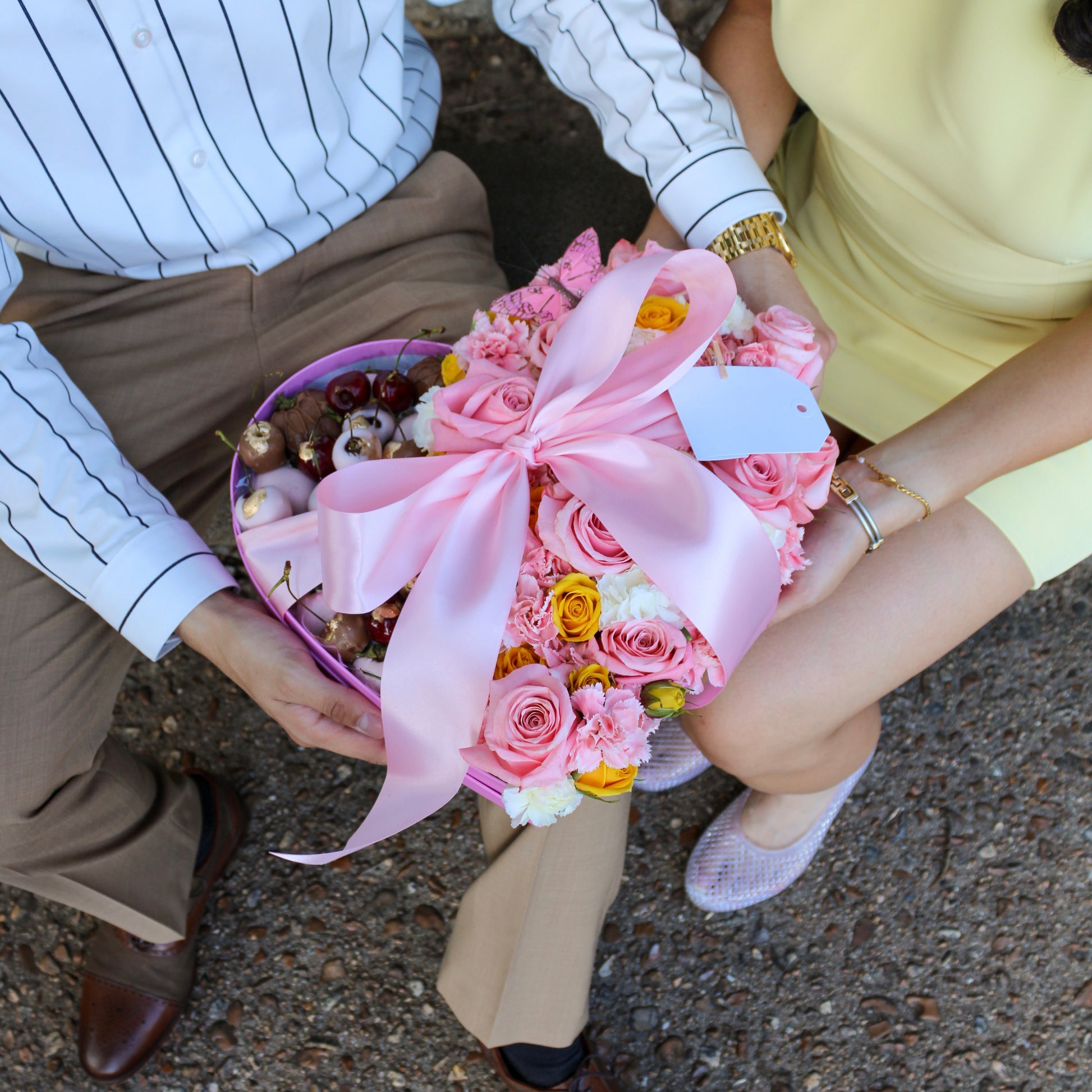 “Amorcito Corazón” National Girlfriend Day Heart Box Arrangement